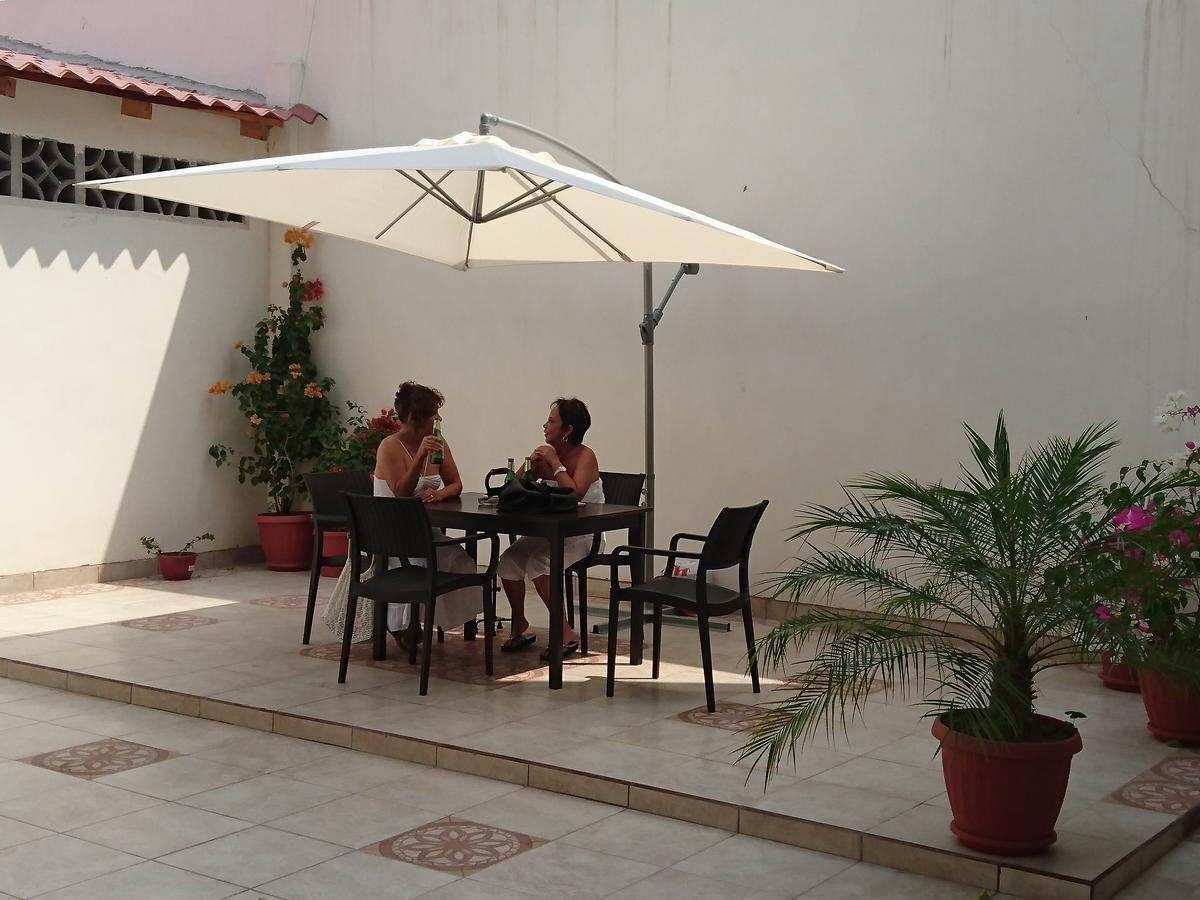 Hotel Las Palmas Esmeraldas Exterior foto